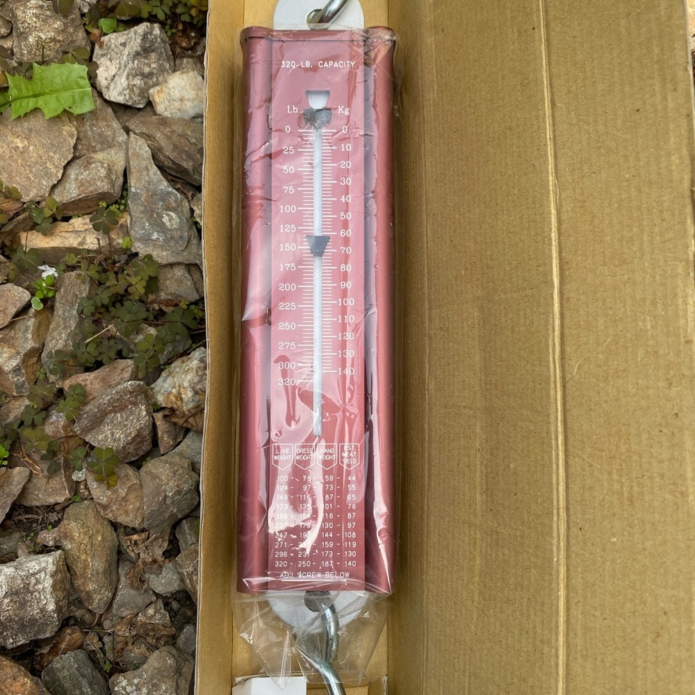 New warehouse scales / fishing scales available in 320 lb capacities